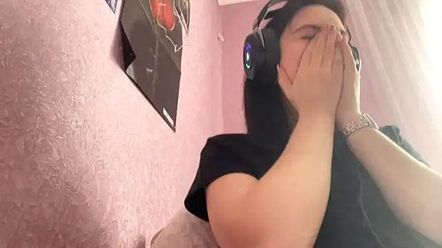 MollyPartey online show from 09-19-25, 05:53