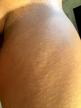 Snapshot of Lissa_kis chatting on 10-10-25, 05:50 Lissa kis online show from 10-10-25, 05:50