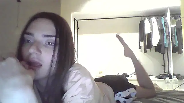 Luna Samosienko online show from 09-25-25, 06:33