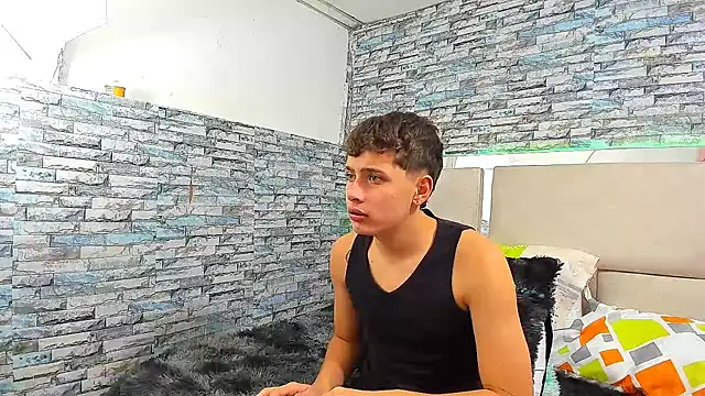 Julian wolf18 online show from 09-22-25, 01:35