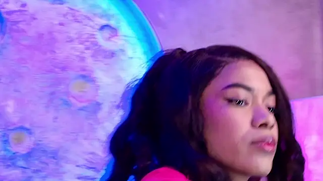 Snapshot of Stellaciel_ chatting on 09-27-25, 10:37 Stellaciel online show from 09-27-25, 10:37