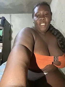 CarolinaGomez  online show from 11-17-25, 12:22