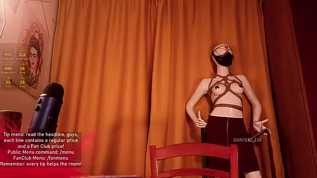 Giantess Eva online show from 10-15-25, 04:51