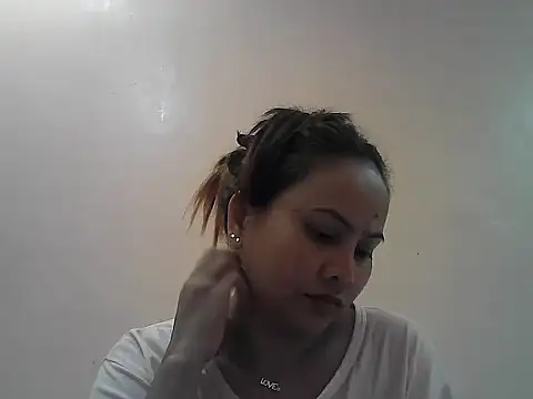 Snapshot of Amarrahlyn chatting on 10-11-25, 09:19 Amarrahlyn online show from 10-11-25, 09:19