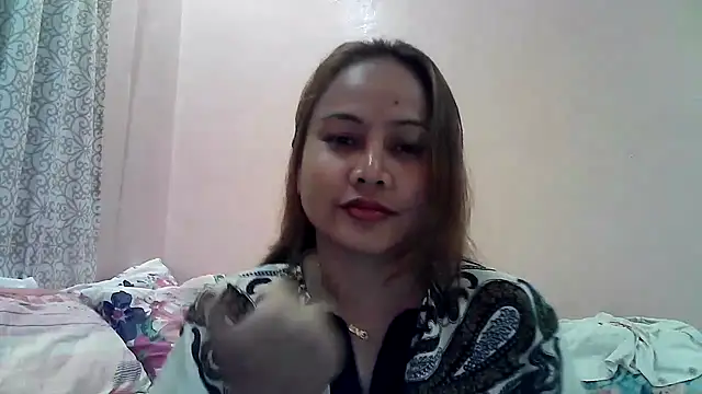 Snapshot of Amarrahlyn chatting on 10-20-25, 10:38 Amarrahlyn online show from 10-20-25, 10:38