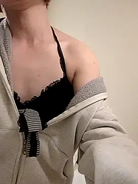 takusaki223 online show from 11-15-25, 02:46