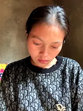 Halyy xx online show from 10-06-25, 06:11