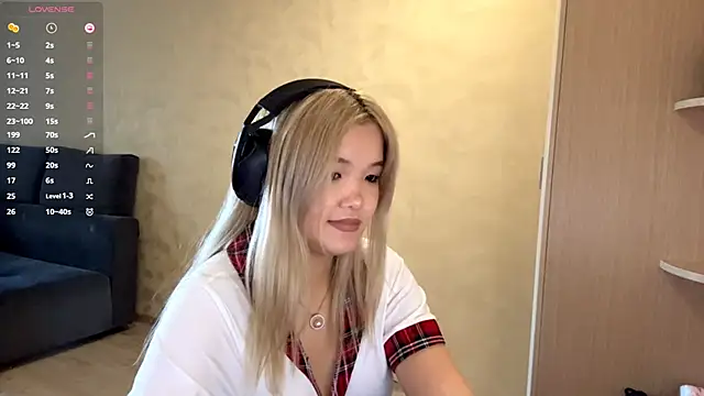 CarolannSide online show from 10-09-25, 05:27