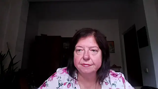 Snapshot of Violet_Pulse chatting on 09-28-25, 11:37 Violet Pulse online show from 09-28-25, 11:37