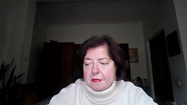 Snapshot of Violet_Pulse chatting on 10-15-25, 09:20 Violet Pulse online show from 10-15-25, 09:20