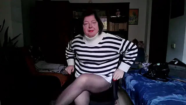 Snapshot of Violet_Pulse chatting on 10-21-25, 09:10 Violet Pulse online show from 10-21-25, 09:10