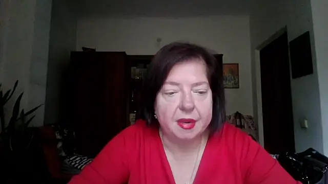 Snapshot of Violet_Pulse chatting on 10-28-25, 08:29 Violet Pulse online show from 10-28-25, 08:29