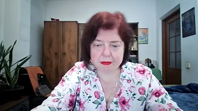 Violet Pulse online show from 05-11-26, 04:37