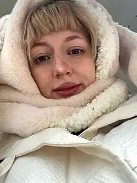 RonnieKiss online show from 10-16-25, 04:57