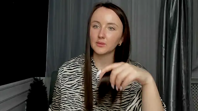 LilaWinks online show from 10-18-25, 12:17