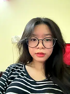 mau15  online show from 10-25-25, 01:24