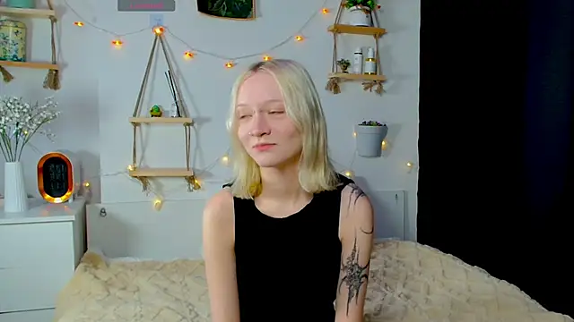 ArcticaRyder online show from 11-03-25, 08:26