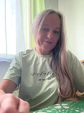 B i r d i e online show from 09-20-25, 11:00