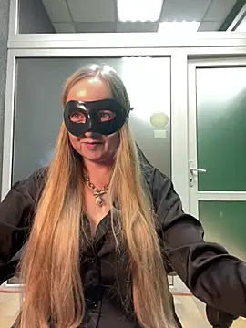 B i r d i e online show from 11-05-25, 11:43