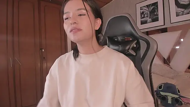 Snapshot of HaathorX chatting on 10-09-25, 01:53 HaathorX online show from 10-09-25, 01:53