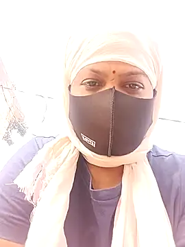 Mona darling21 online show from 10-24-25, 05:15