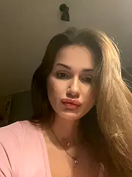 Snapshot of SoShyEmmyyy chatting on 09-20-25, 07:59 SoShyEmmyyy online show from 09-20-25, 07:59