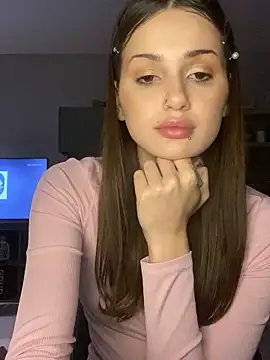 Snapshot of SoShyEmmyyy chatting on 10-14-25, 08:09 SoShyEmmyyy online show from 10-14-25, 08:09