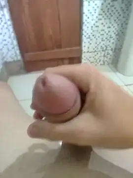 teuszim1923 online show from 10-13-25, 04:51