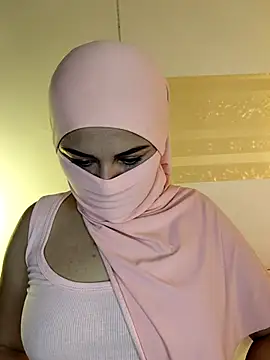 Snapshot of sahara1_ chatting on 10-08-25, 10:46 sahara1 online show from 10-08-25, 10:46