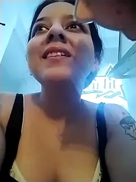 Snapshot of ChloeNoire chatting on 10-23-25, 04:23 ChloeNoire online show from 10-23-25, 04:23