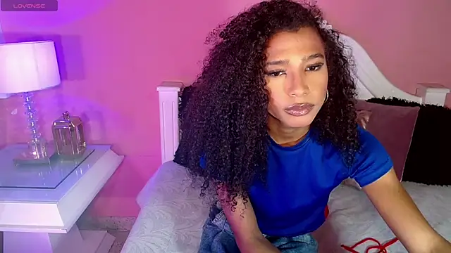 Snapshot of _IsabellaRousse chatting on 10-02-25, 06:48 IsabellaRousse online show from 10-02-25, 06:48