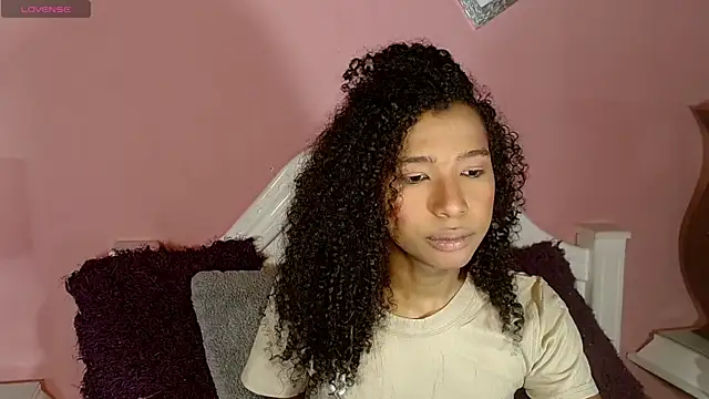 Snapshot of _IsabellaRousse chatting on 11-07-25, 07:03 IsabellaRousse online show from 11-07-25, 07:03