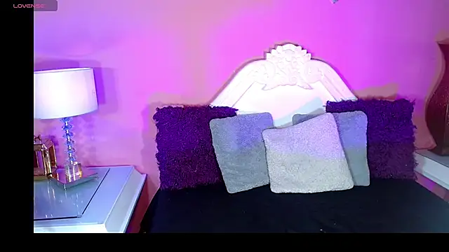 Snapshot of _IsabellaRousse chatting on 11-13-25, 07:24 IsabellaRousse online show from 11-13-25, 07:24