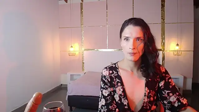 IsabelFernandez online show from 10-06-25, 01:14