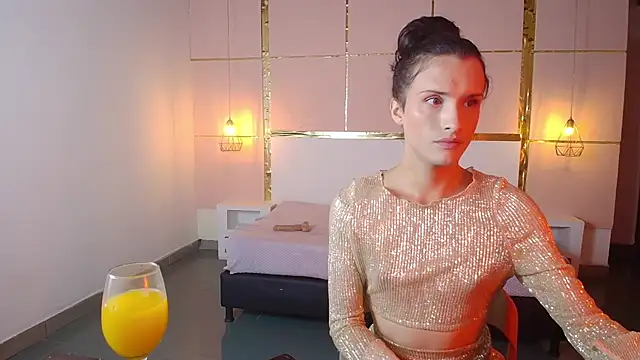 IsabelFernandez online show from 10-10-25, 05:28