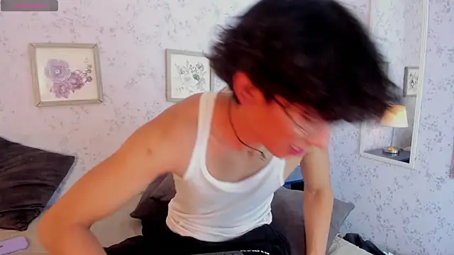 liam twiink online show from 06-20-26, 08:00