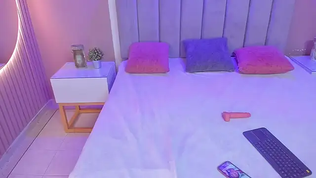 Snapshot of isa_vel chatting on 11-06-25, 07:15 isa vel online show from 11-06-25, 07:15