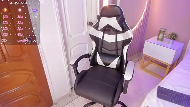 Snapshot of isa_vel chatting on 11-18-25, 07:29 isa vel online show from 11-18-25, 07:29