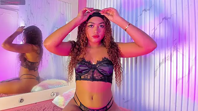 Snapshot of Missdionne_curly chatting on 10-16-25, 11:33 Missdionne curly online show from 10-16-25, 11:33