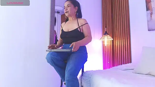 EvaGoddess  online show from 05-08-26, 08:25