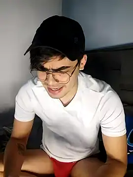 Snapshot of Mason_grey chatting on 10-08-25, 01:58 Mason grey online show from 10-08-25, 01:58