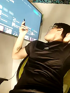 Snapshot of Mason_grey chatting on 10-10-25, 01:59 Mason grey online show from 10-10-25, 01:59