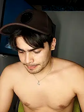 Snapshot of Mason_grey chatting on 10-16-25, 02:01 Mason grey online show from 10-16-25, 02:01