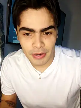 Snapshot of Mason_grey chatting on 10-17-25, 07:16 Mason grey online show from 10-17-25, 07:16