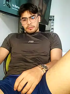 Snapshot of Mason_grey chatting on 10-27-25, 12:31 Mason grey online show from 10-27-25, 12:31