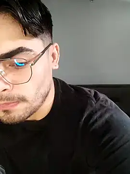 Snapshot of Mason_grey chatting on 10-28-25, 12:30 Mason grey online show from 10-28-25, 12:30