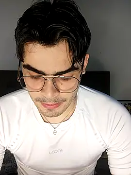 Snapshot of Mason_grey chatting on 11-01-25, 09:50 Mason grey online show from 11-01-25, 09:50