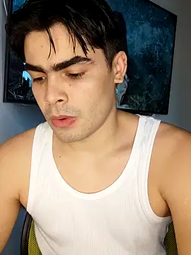 Snapshot of Mason_grey chatting on 11-11-25, 08:09 Mason grey online show from 11-11-25, 08:09