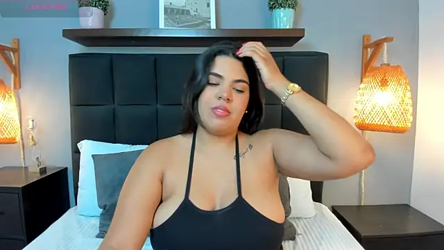 daniela crozee  online show from 10-04-25, 02:20