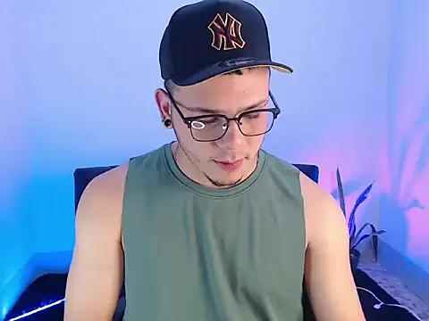 AngelStorm online show from 01-10-26, 06:59